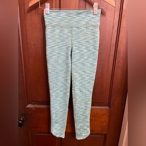 Nike dri fit girls medium green athletic leggings NWT